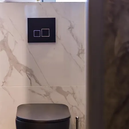 Asklipios Luxury شقة